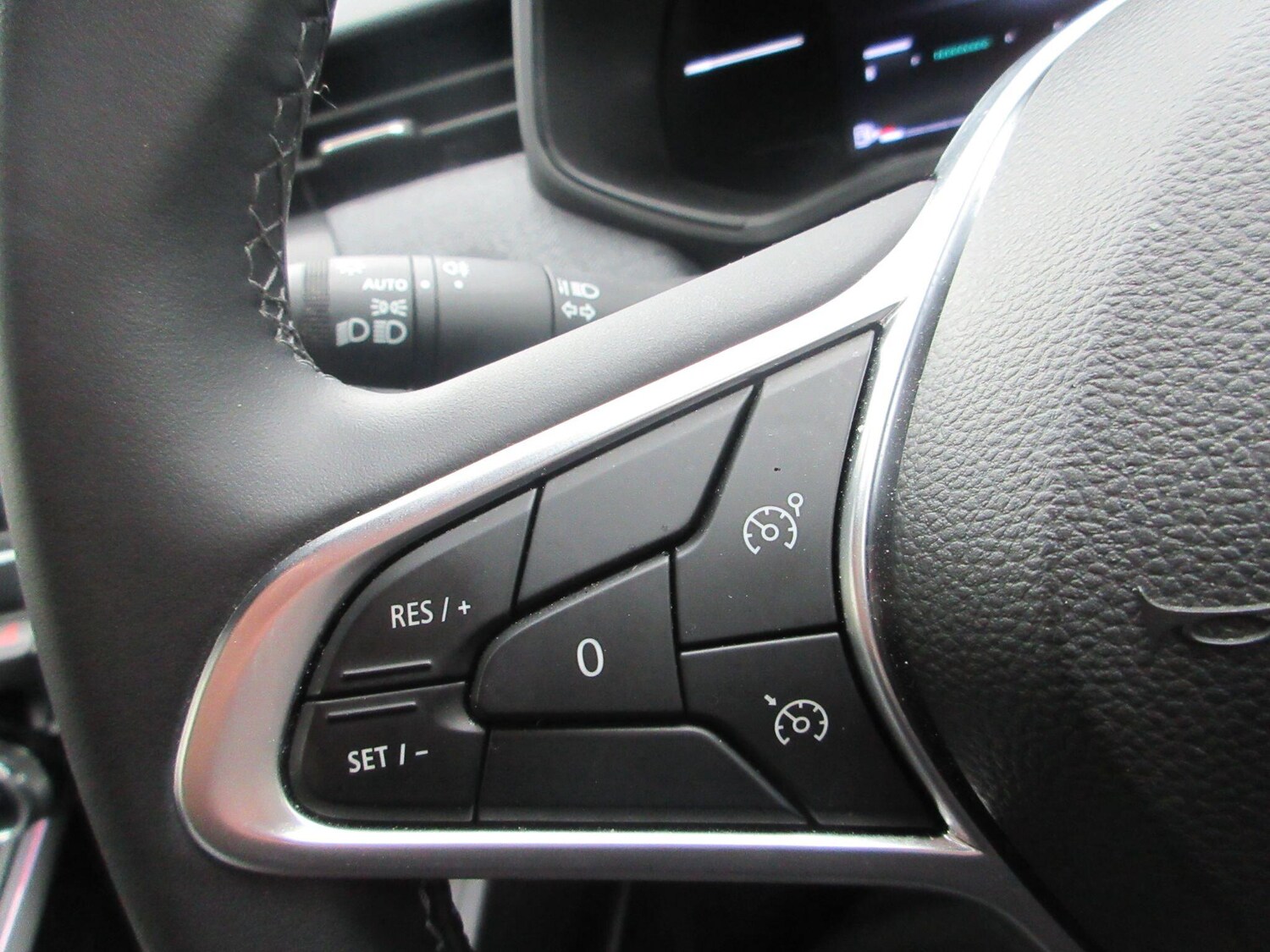 Used Renault Clio 2024 for sale - 76259455: Photo 38