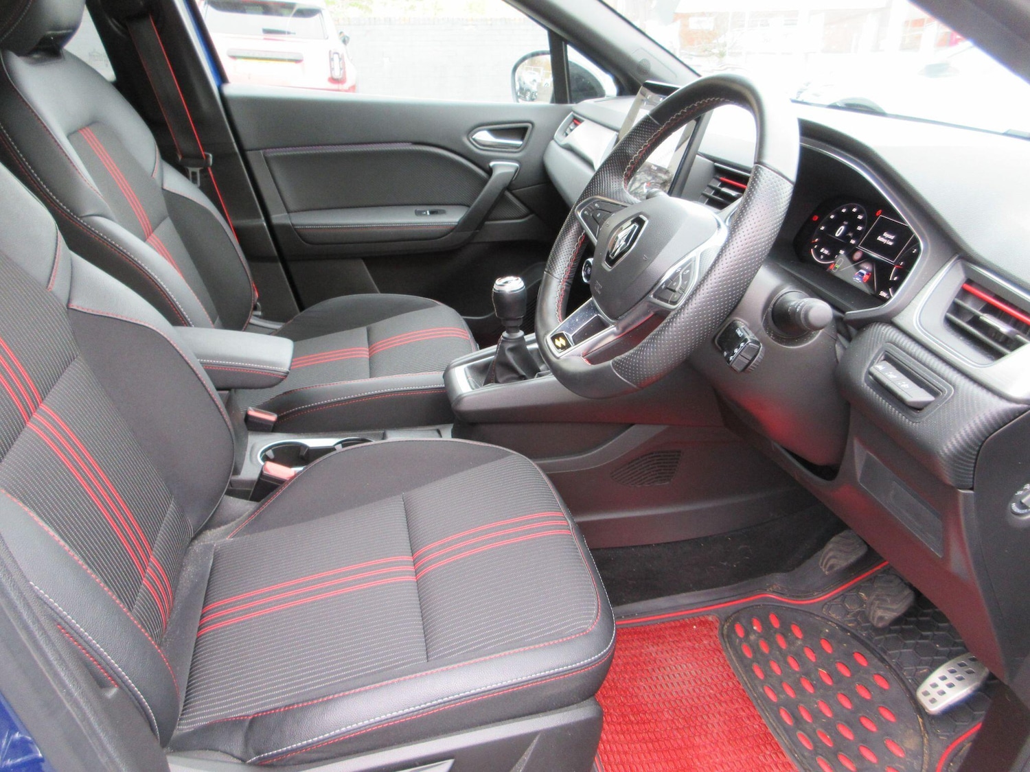 Used Renault Captur 2023 for sale - 77344582: Photo 11