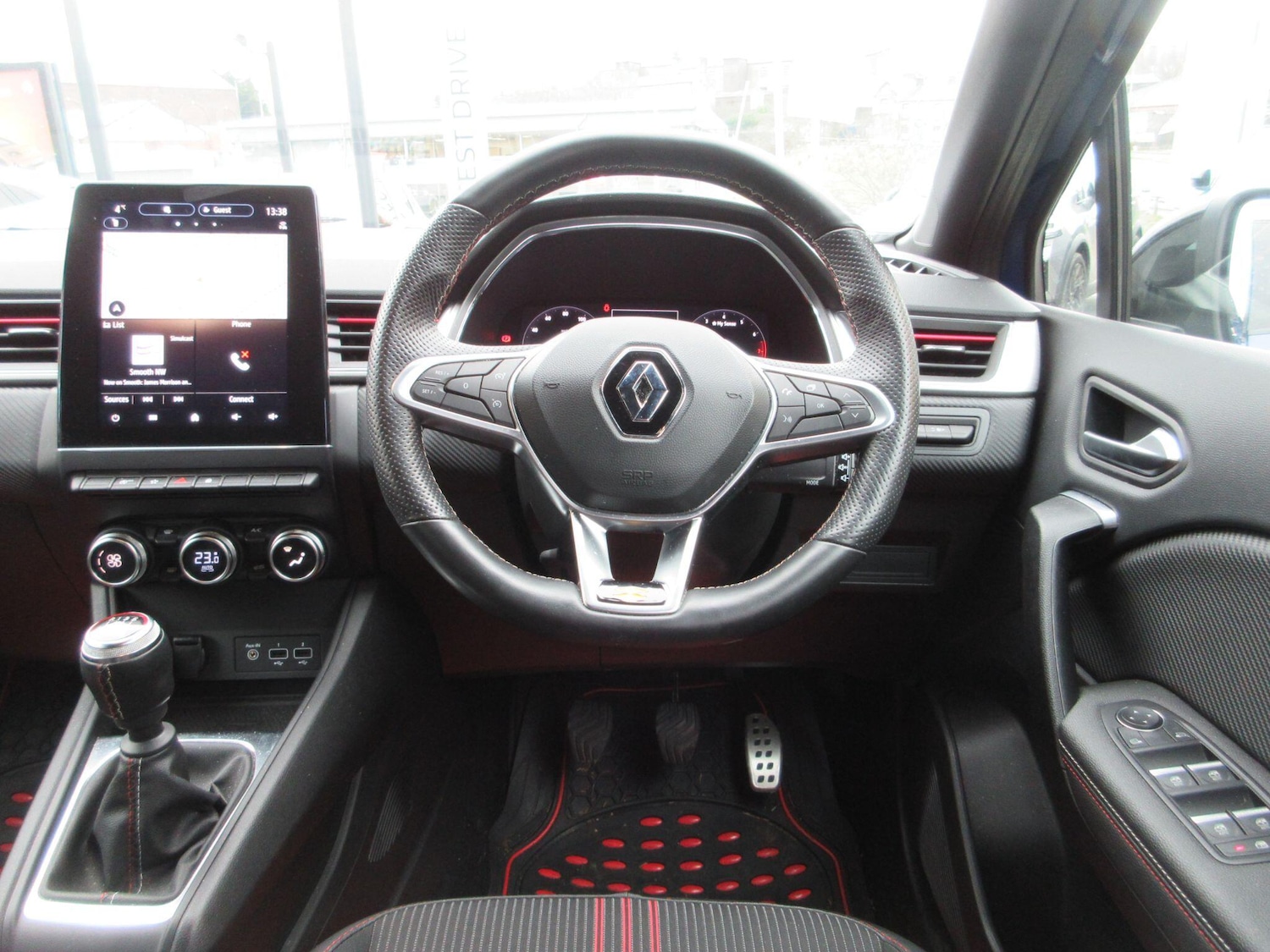 Used Renault Captur 2023 for sale - 77344582: Photo 12