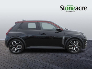 Used Renault 5 E-Tech electric 2025 for sale - 76001675: Photo
