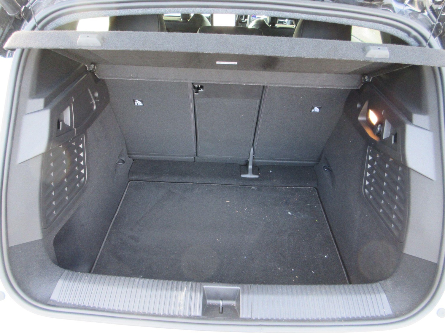 Used Renault Scenic E-Tech 2025 for sale - 77940560: Photo 10