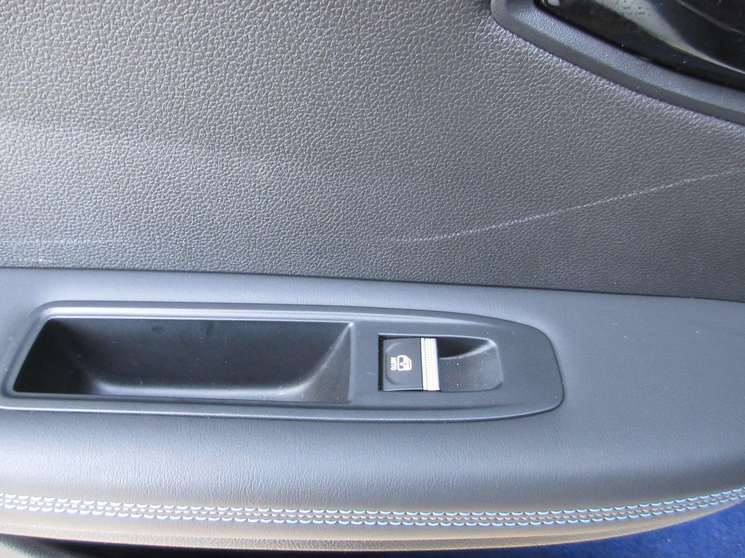 Used Renault Scenic E-Tech 2025 for sale - 77940560: Photo 22