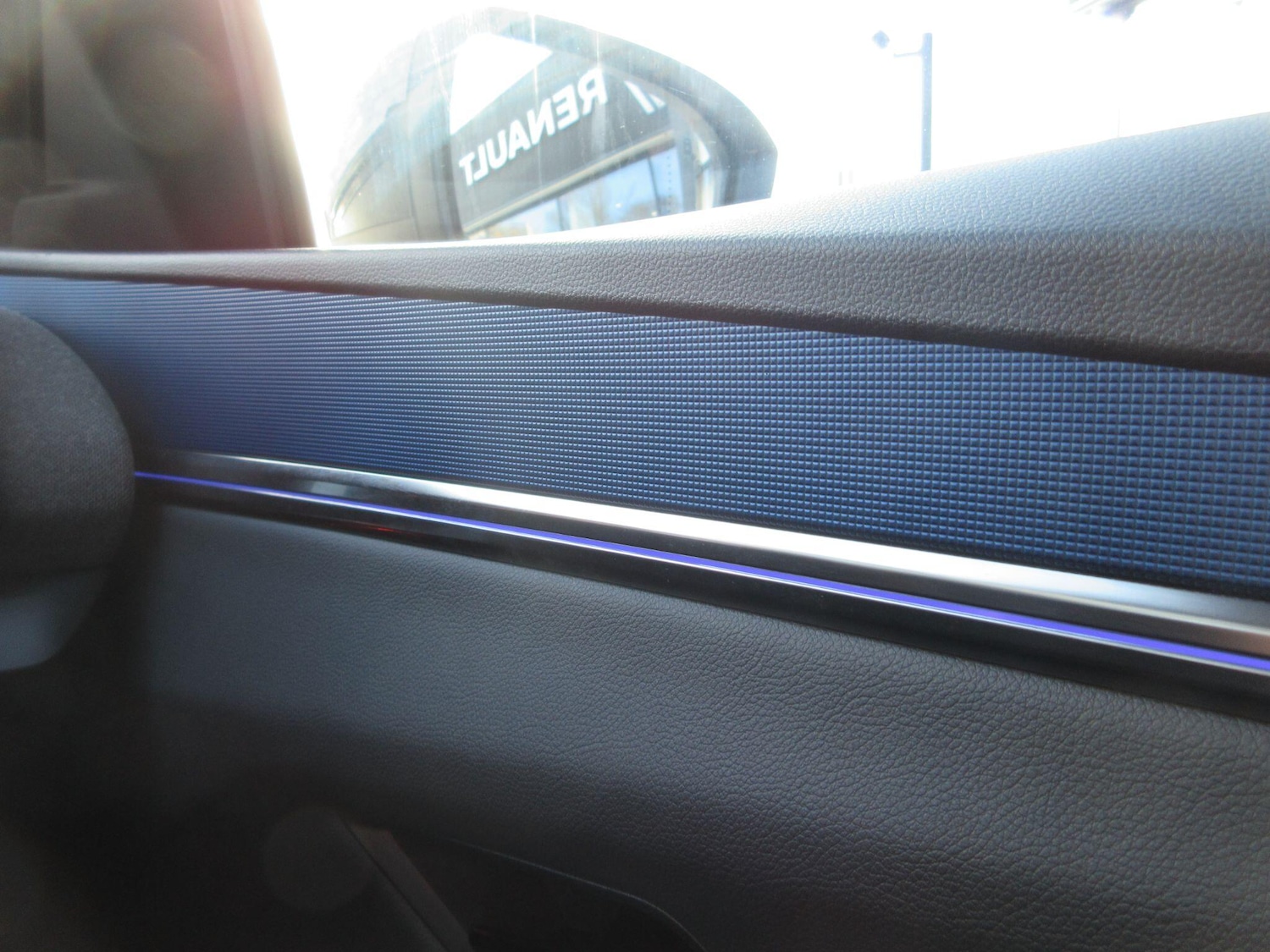 Used Renault Scenic E-Tech 2025 for sale - 77940560: Photo 71