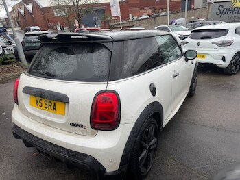 Used MINI Hatch 2023 for sale - 77853300: Photo