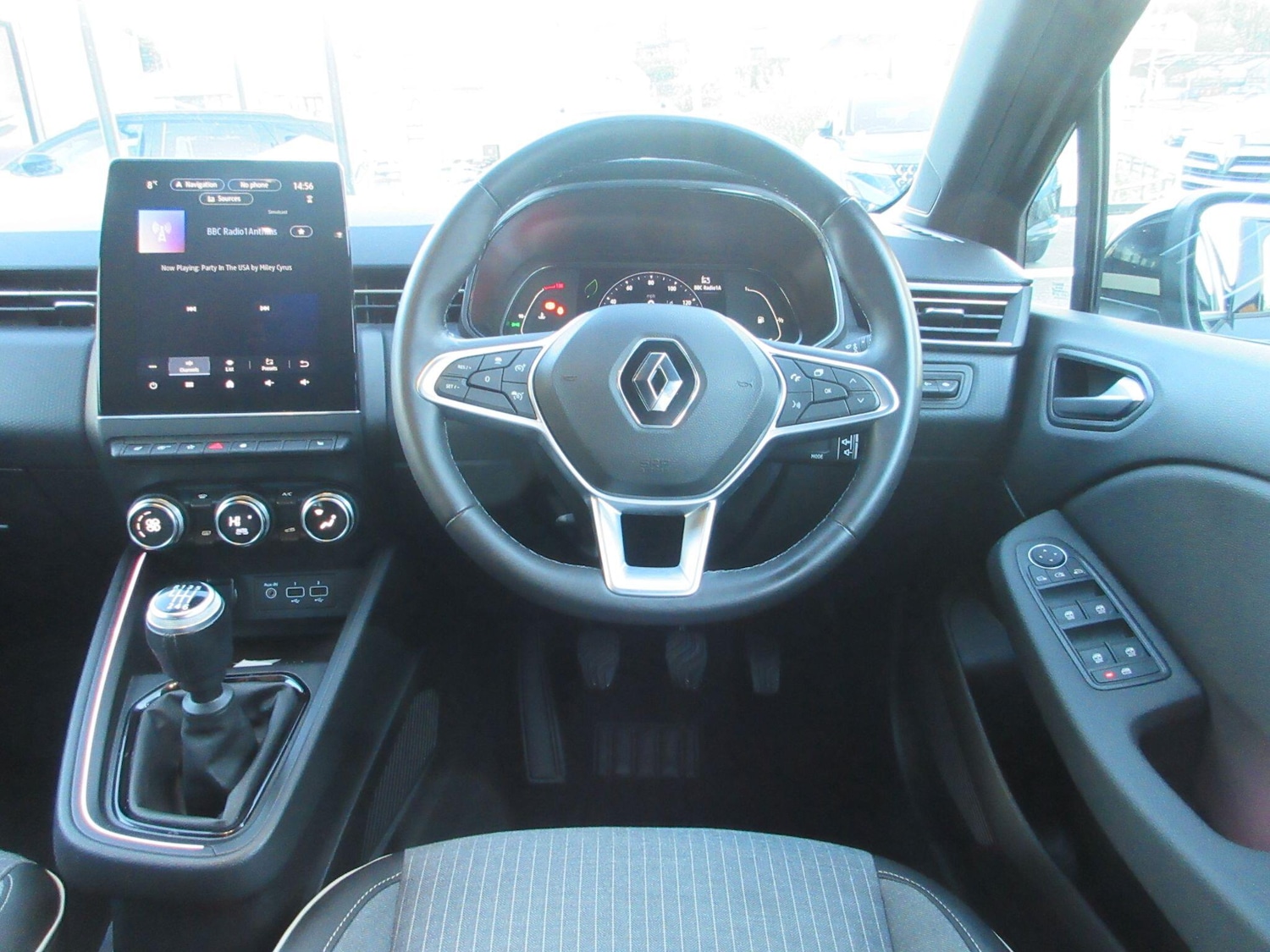 Used Renault Clio 2021 for sale - 77120423: Photo 12