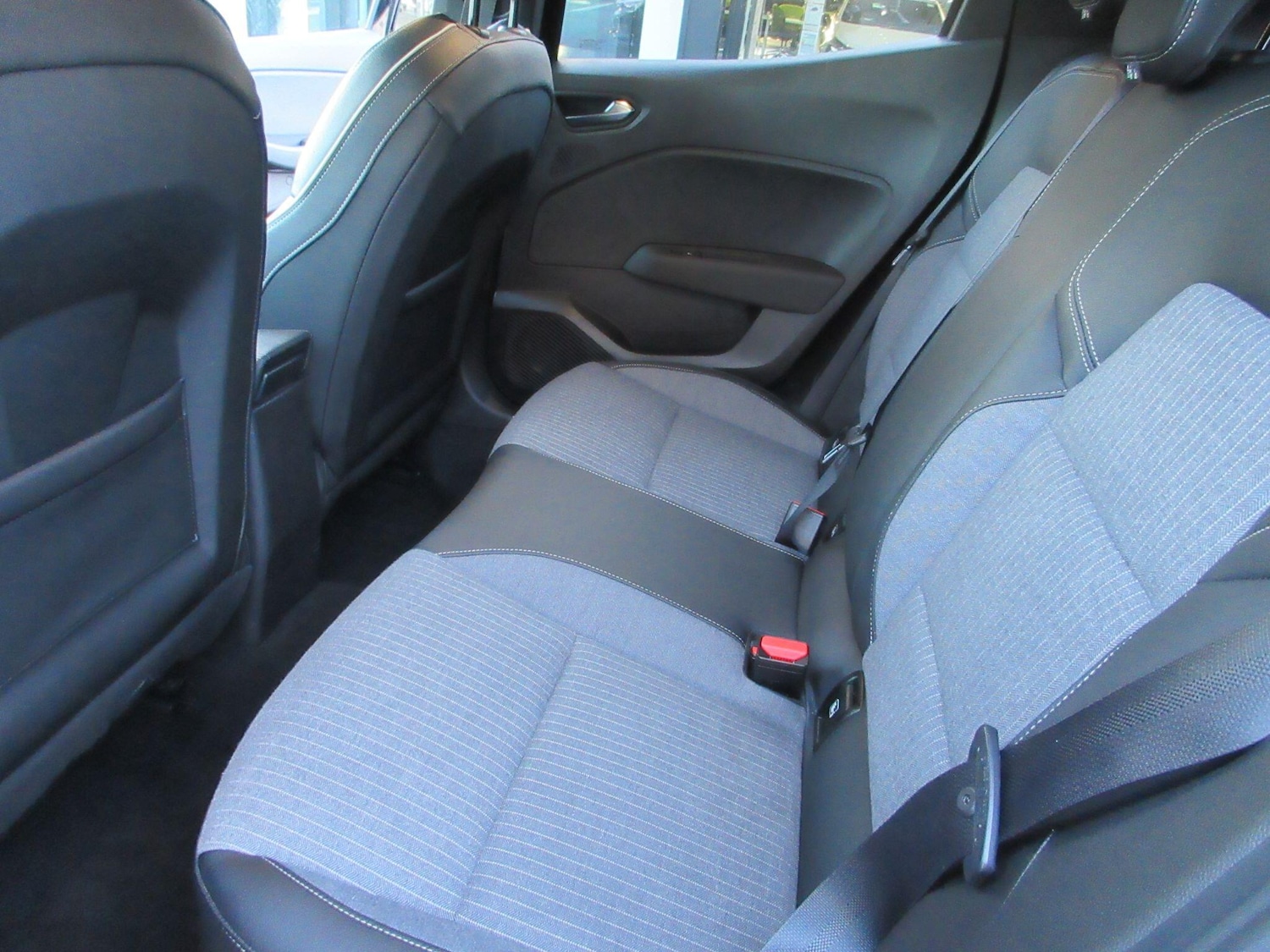 Used Renault Clio 2021 for sale - 77120423: Photo 17