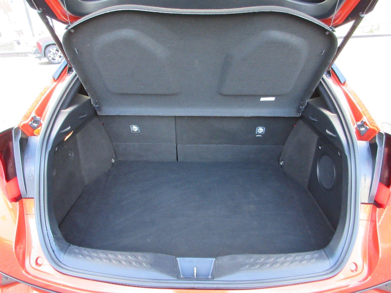 Used Toyota C-HR 2020 for sale - 76378074: Photo 10