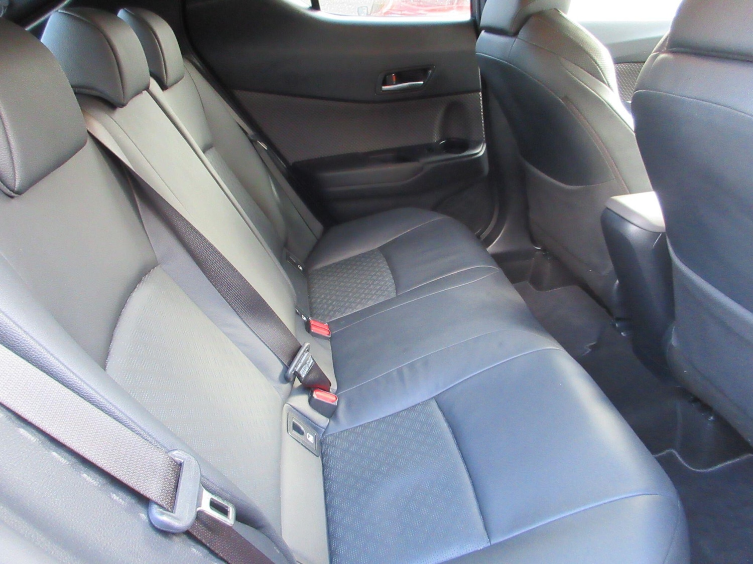 Used Toyota C-HR 2020 for sale - 76378074: Photo 17