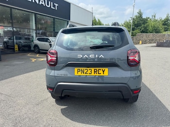 Used Dacia Duster 2023 for sale - 78922772: Photo