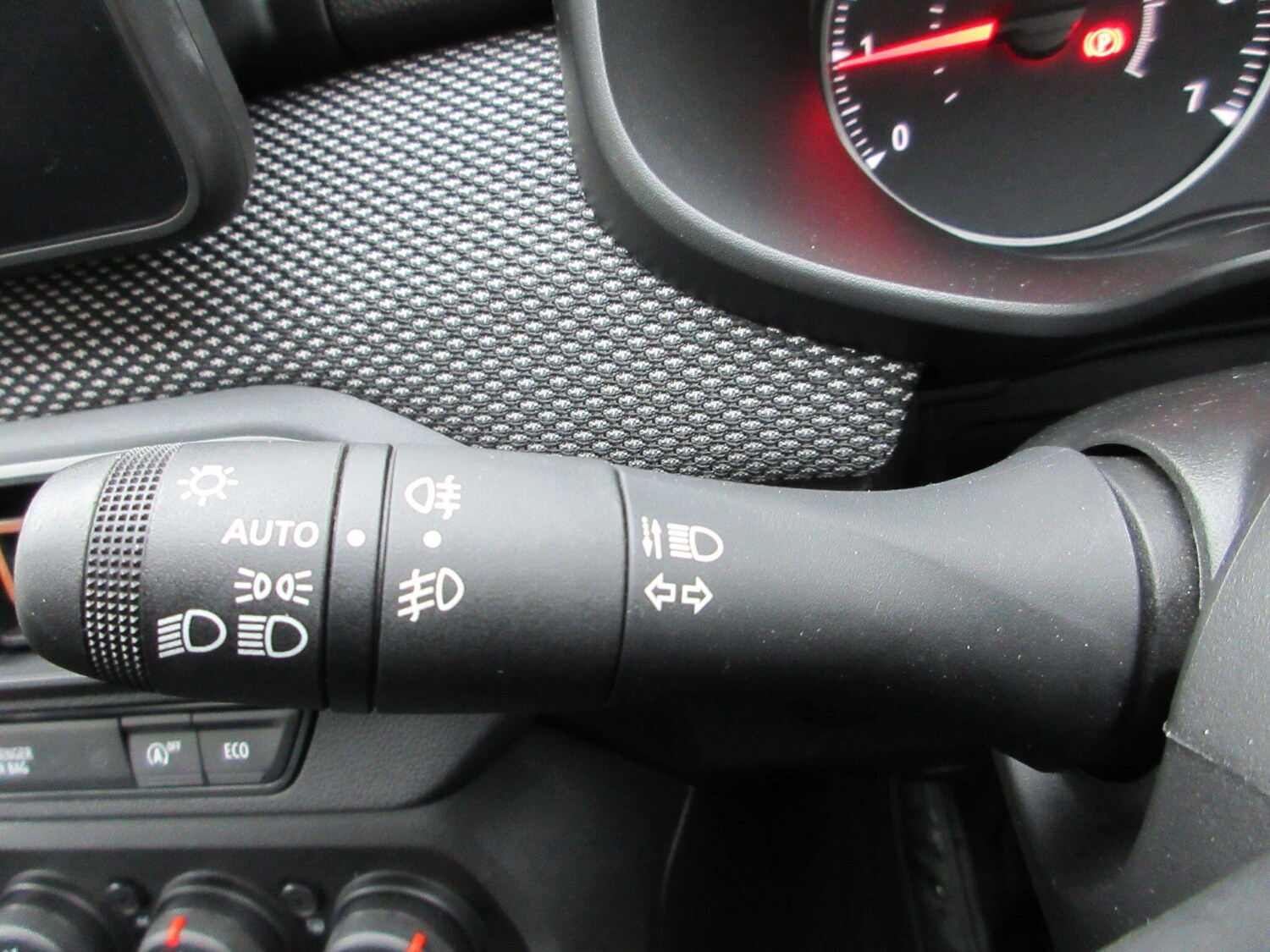 Used Dacia Sandero 2023 for sale - 76360541: Photo 45