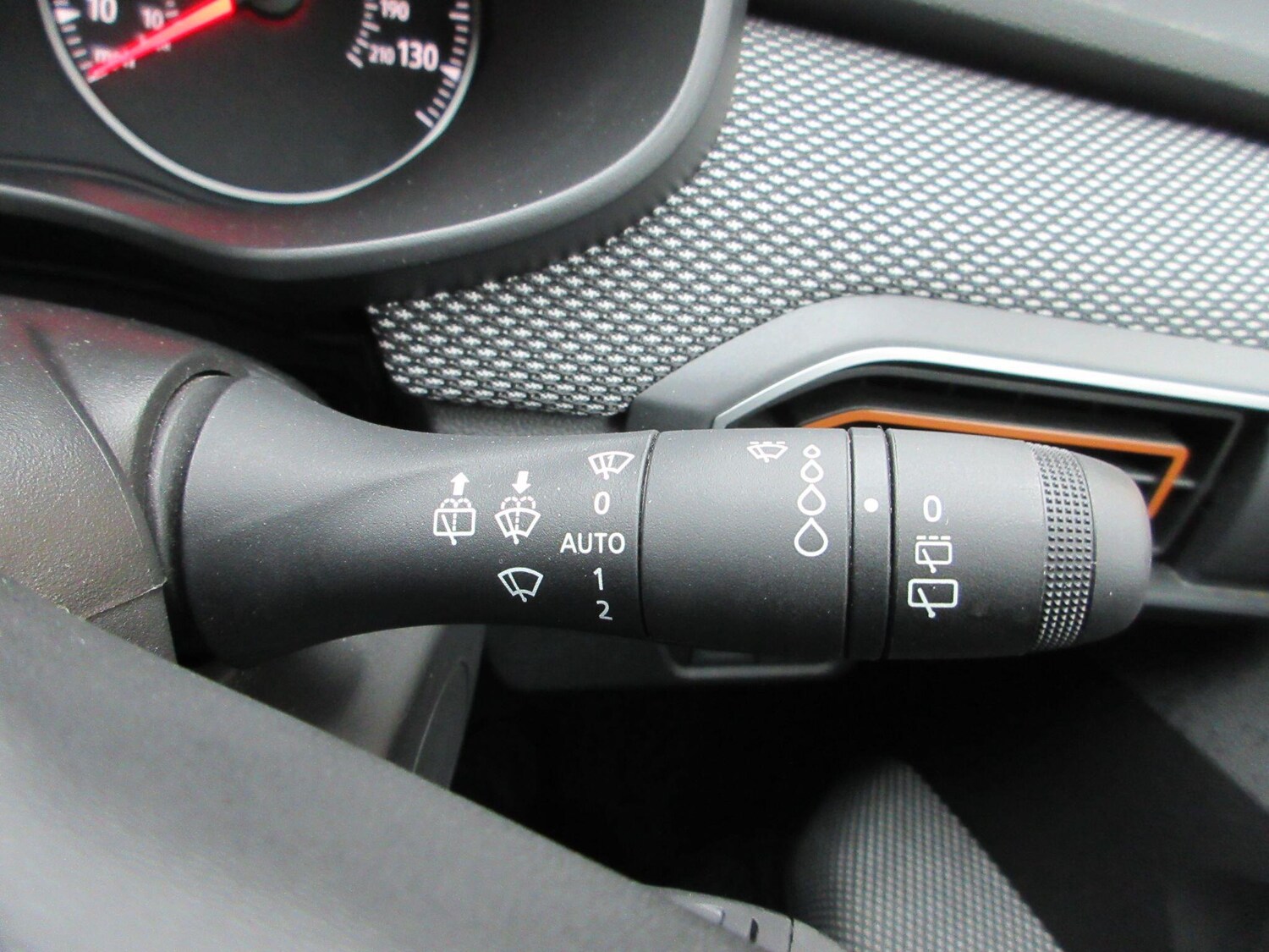 Used Dacia Sandero 2023 for sale - 76360541: Photo 47