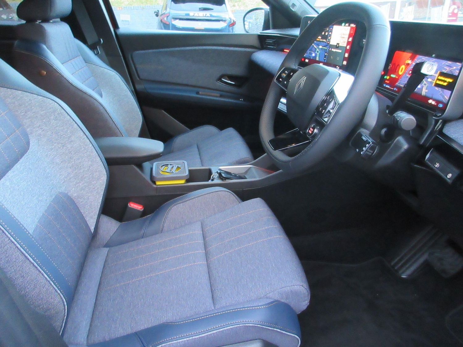 Used Renault 4 2025 for sale - 76824655: Photo 11