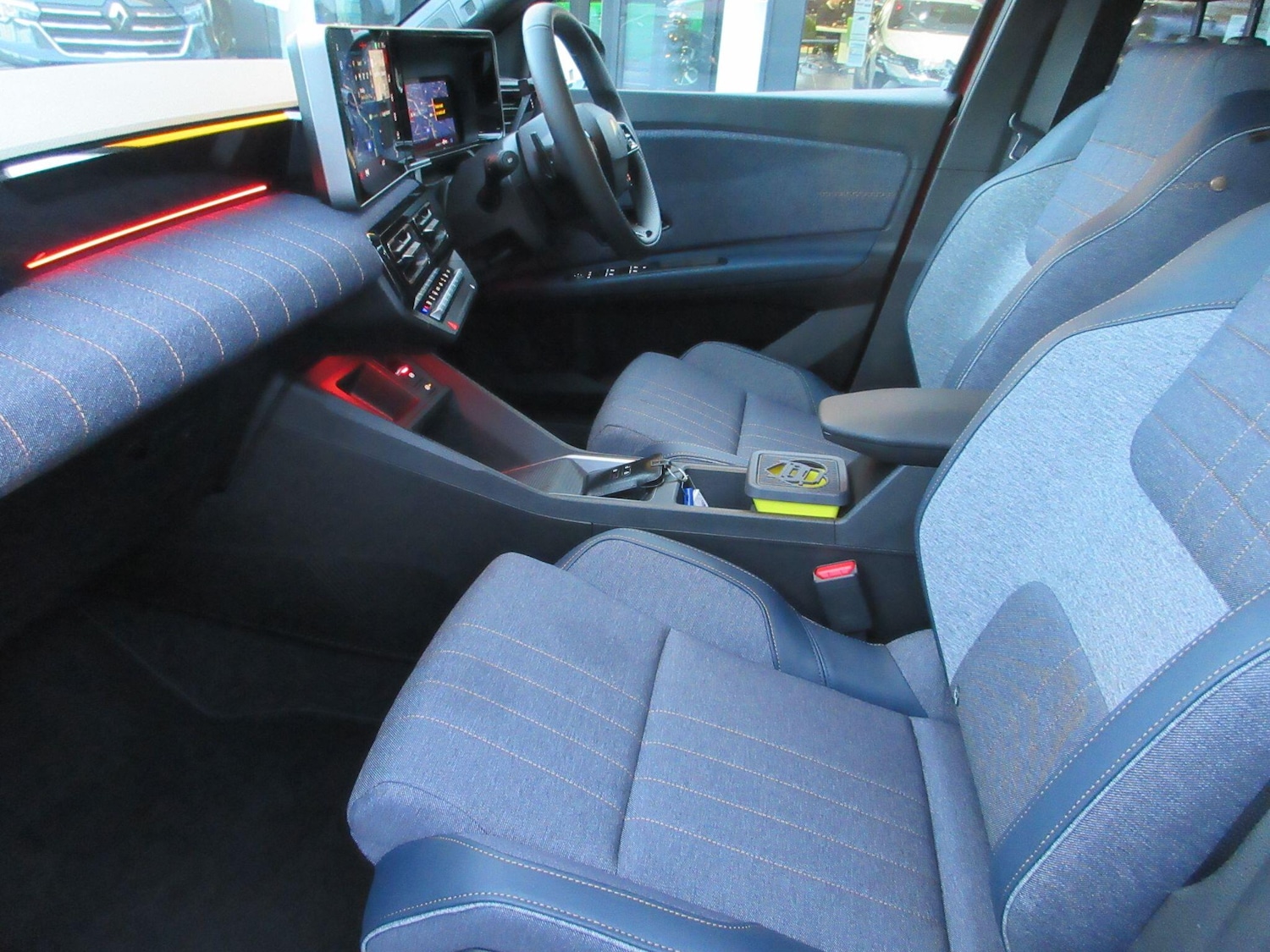 Used Renault 4 2025 for sale - 76824655: Photo 13