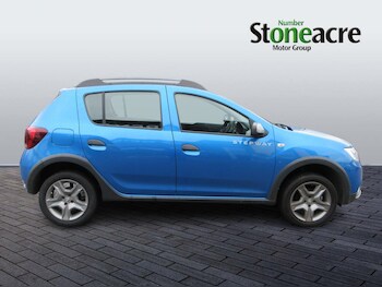 Used Dacia Sandero 2017 for sale - 77496713: Photo