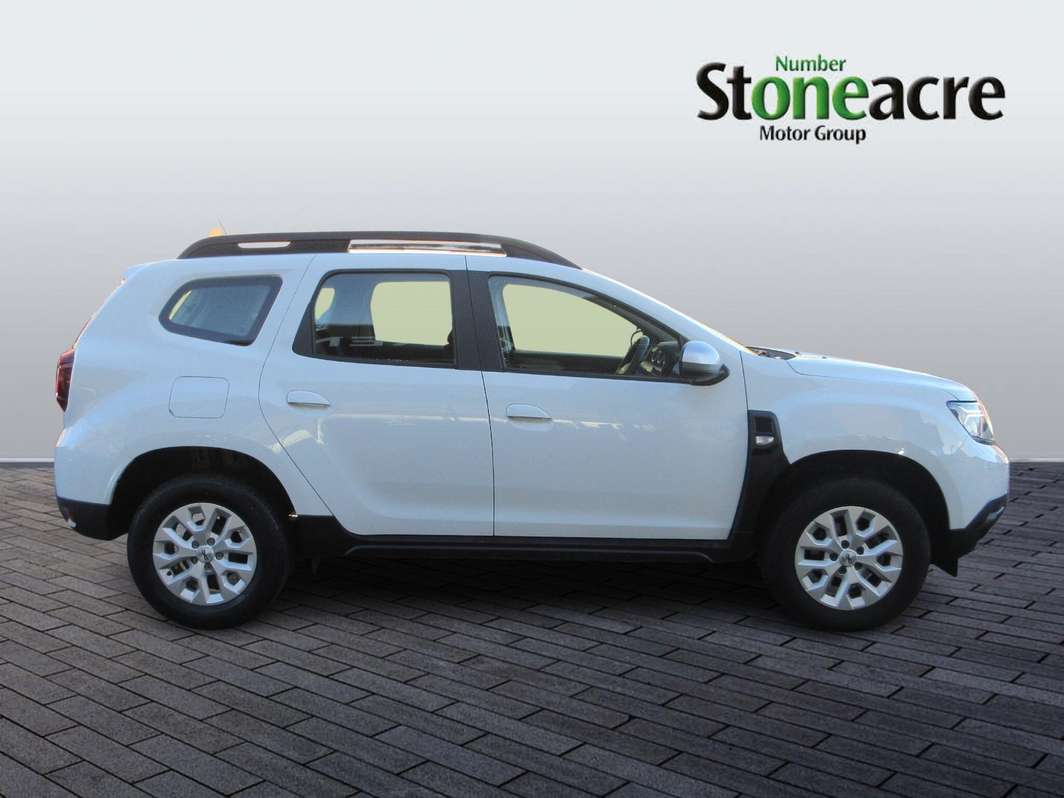 Used Dacia Duster 2023 for sale - 76886878: Photo 2