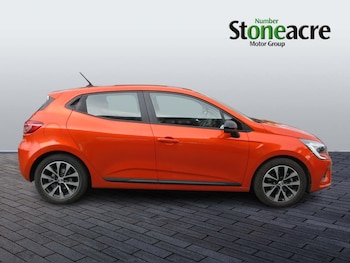 Used Renault Clio 2023 for sale - 78751979: Photo