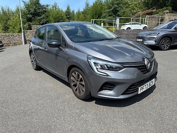 Used Renault Clio 2023 for sale - 79202475: Photo