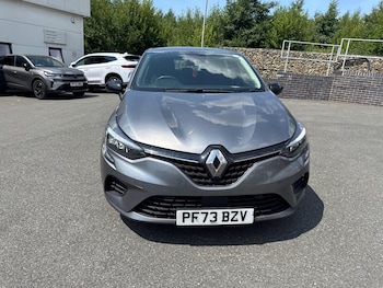 Used Renault Clio 2023 for sale - 79202475: Photo