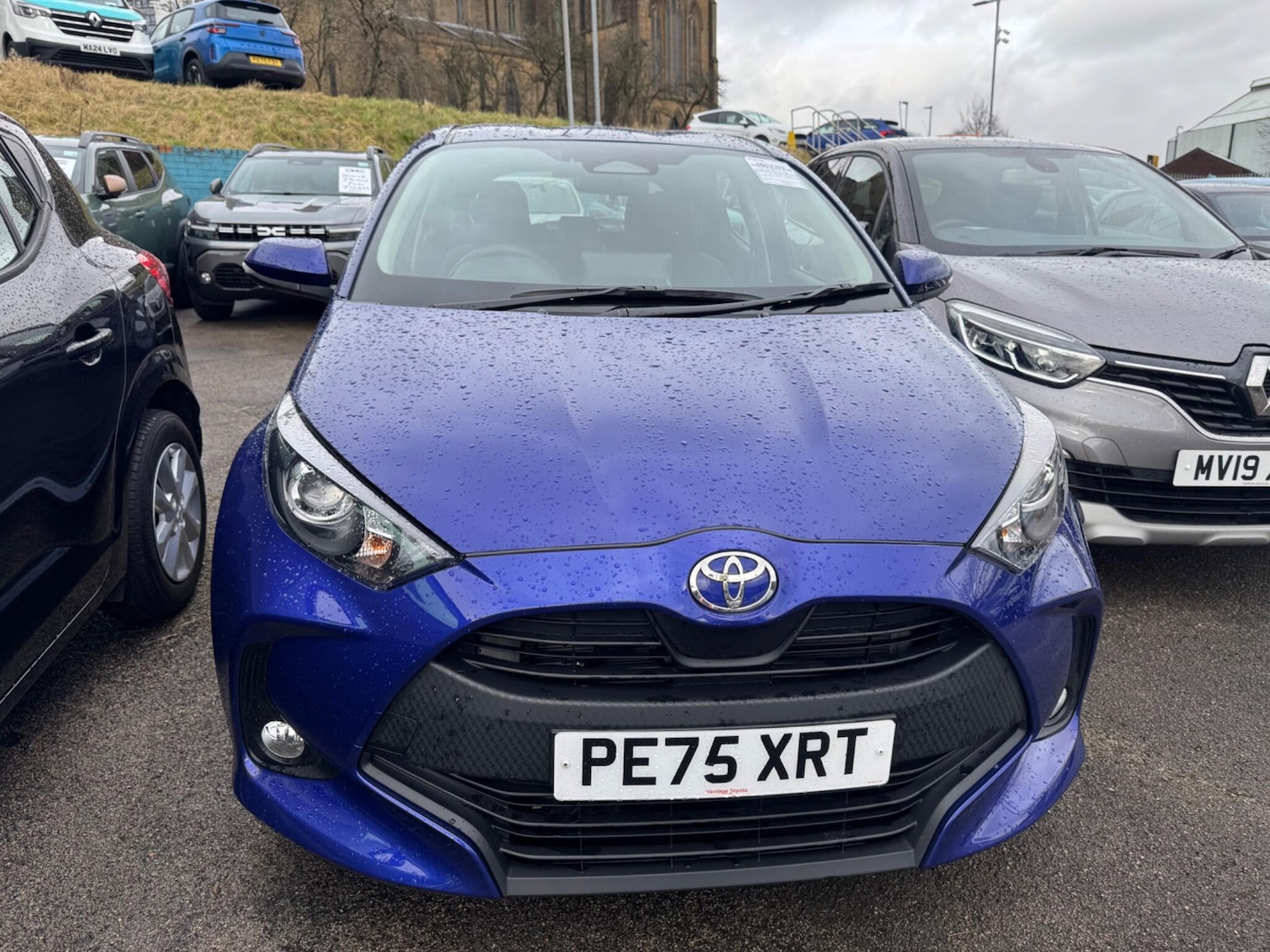 Used Toyota Yaris 2025 for sale - 77564777: Photo 2