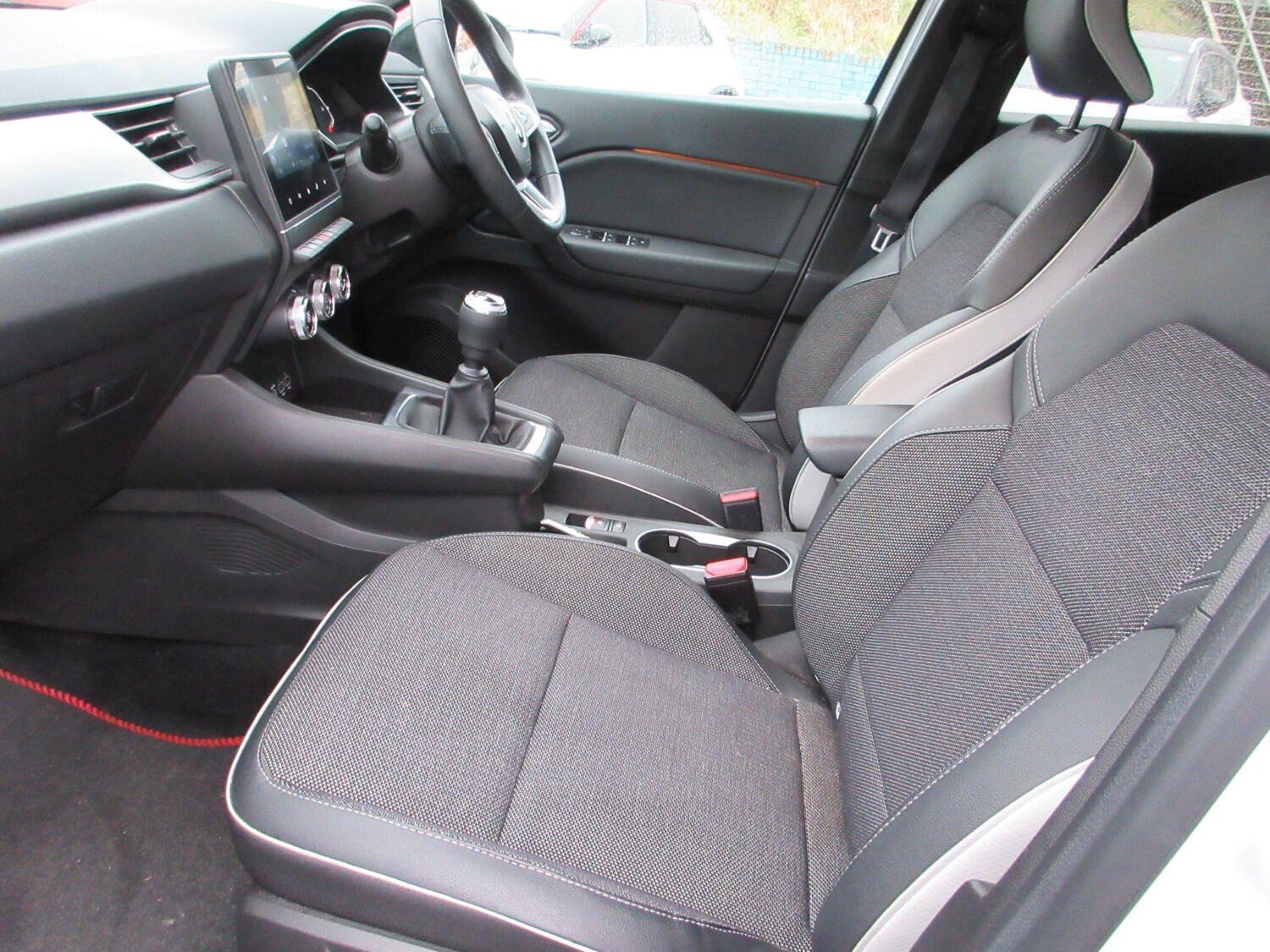 Used Renault Captur 2023 for sale - 77723098: Photo 15