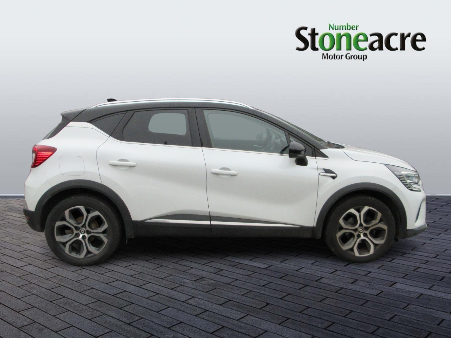 Used Renault Captur 2023 for sale - 77723098: Photo 2