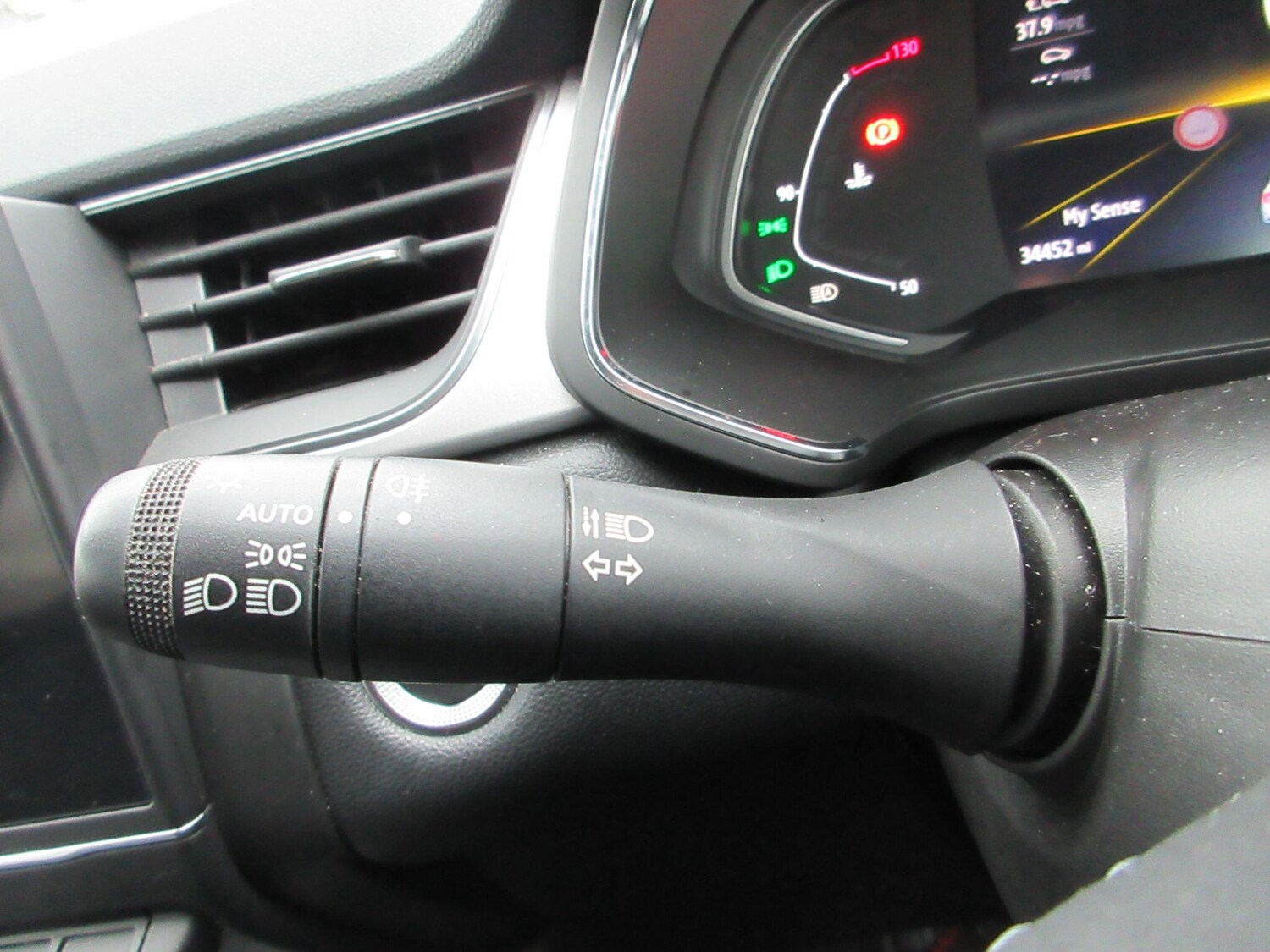 Used Renault Captur 2023 for sale - 77723098: Photo 35