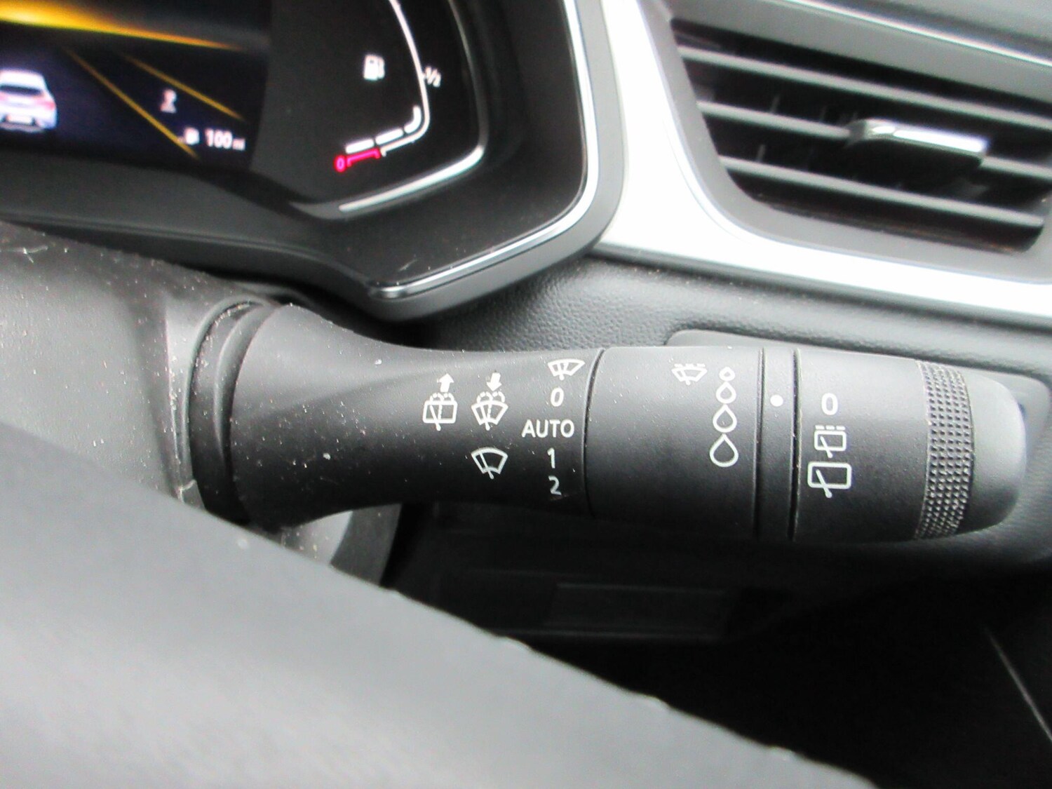 Used Renault Captur 2023 for sale - 77723098: Photo 37