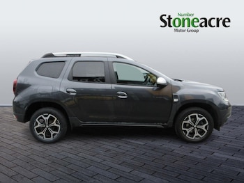 Used Dacia Duster 2021 for sale - 76457640: Photo