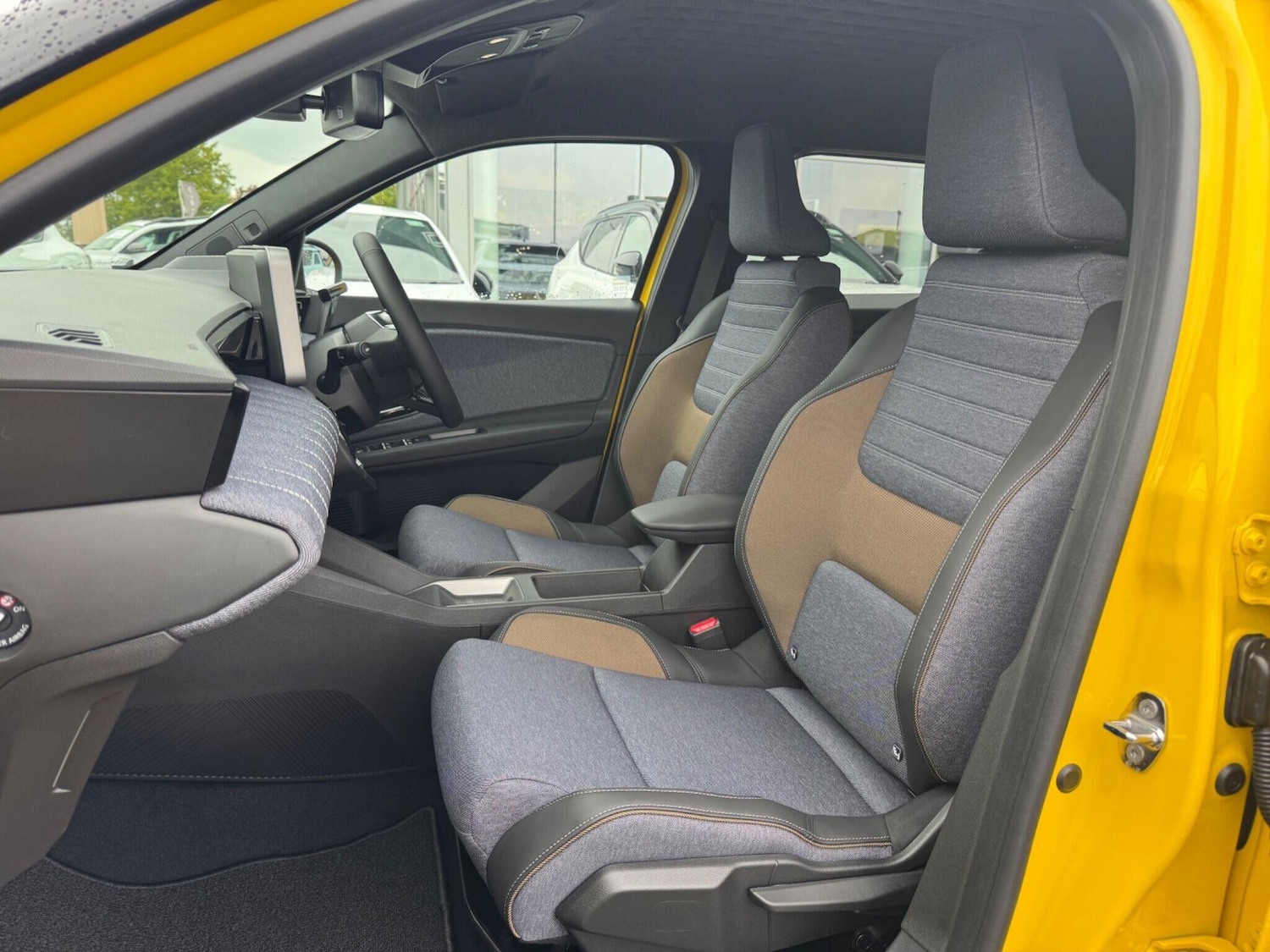 Used Renault 5 E-Tech electric for sale - 76175595: Photo 46