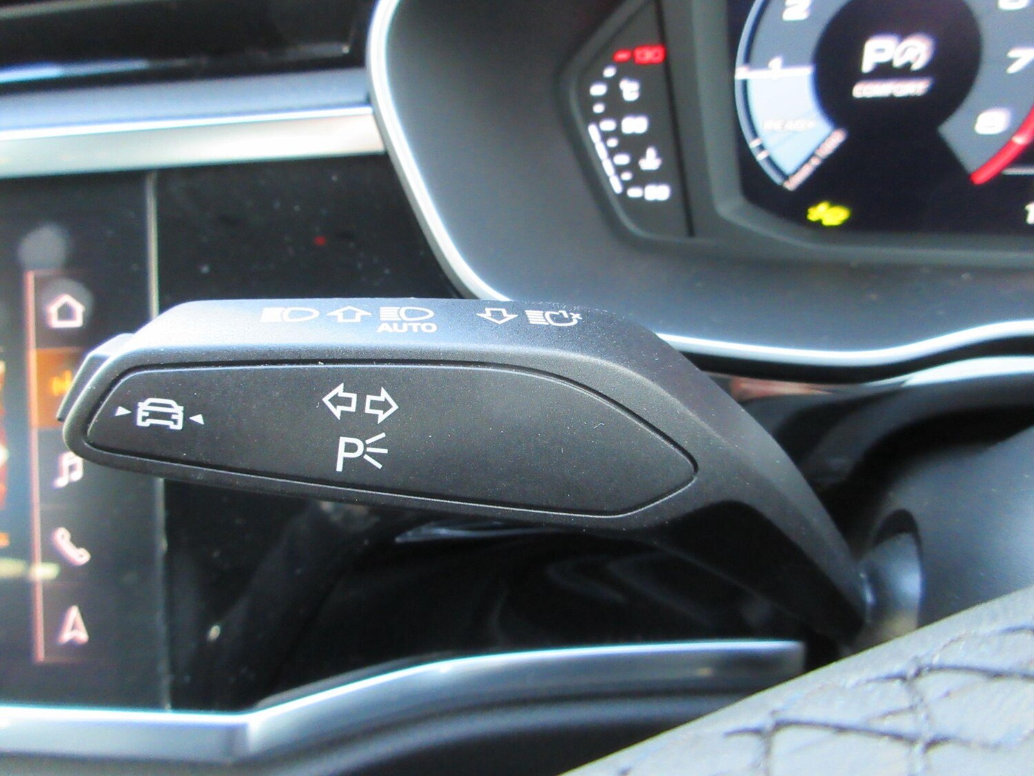 Used Audi Q3 2024 for sale - 76701570: Photo 40