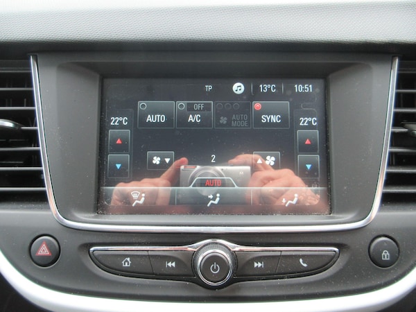 Used Vauxhall Crossland 2021 for sale - 76246610: Photo 29