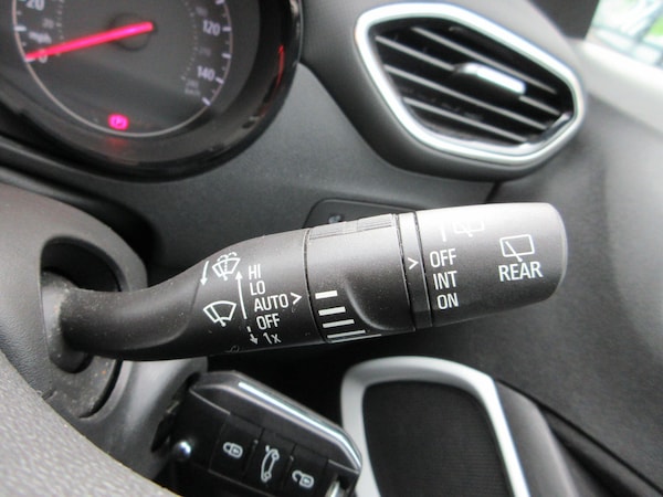 Used Vauxhall Crossland 2021 for sale - 76246610: Photo 39