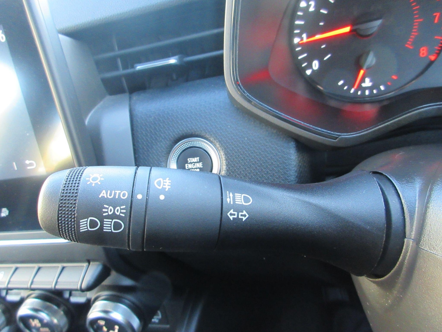 Used Renault Clio 2022 for sale - 77120419: Photo 38