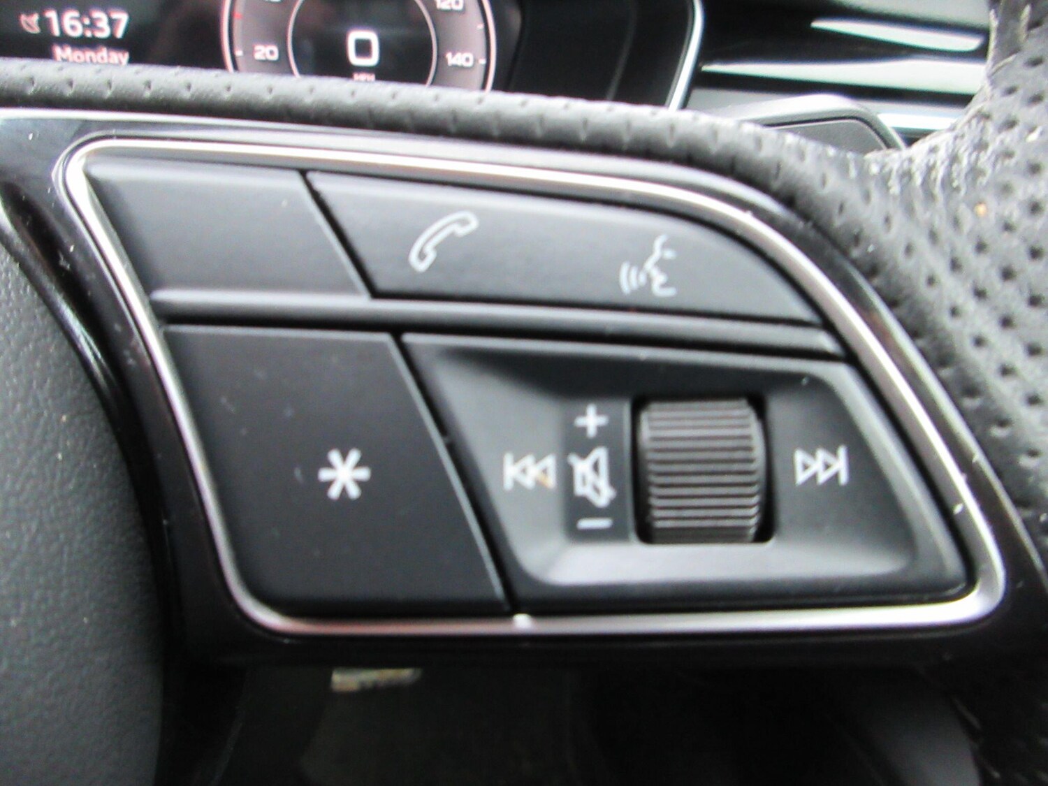 Used Audi A4 2023 for sale - 77909362: Photo 40