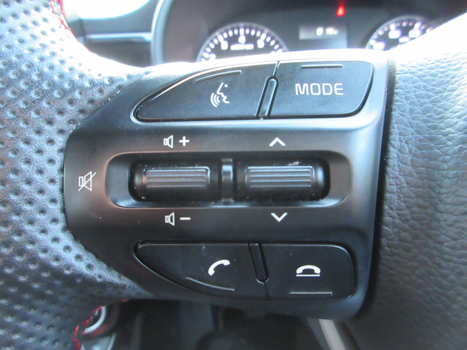 Used Kia Picanto 2023 for sale - 76898498: Photo 39