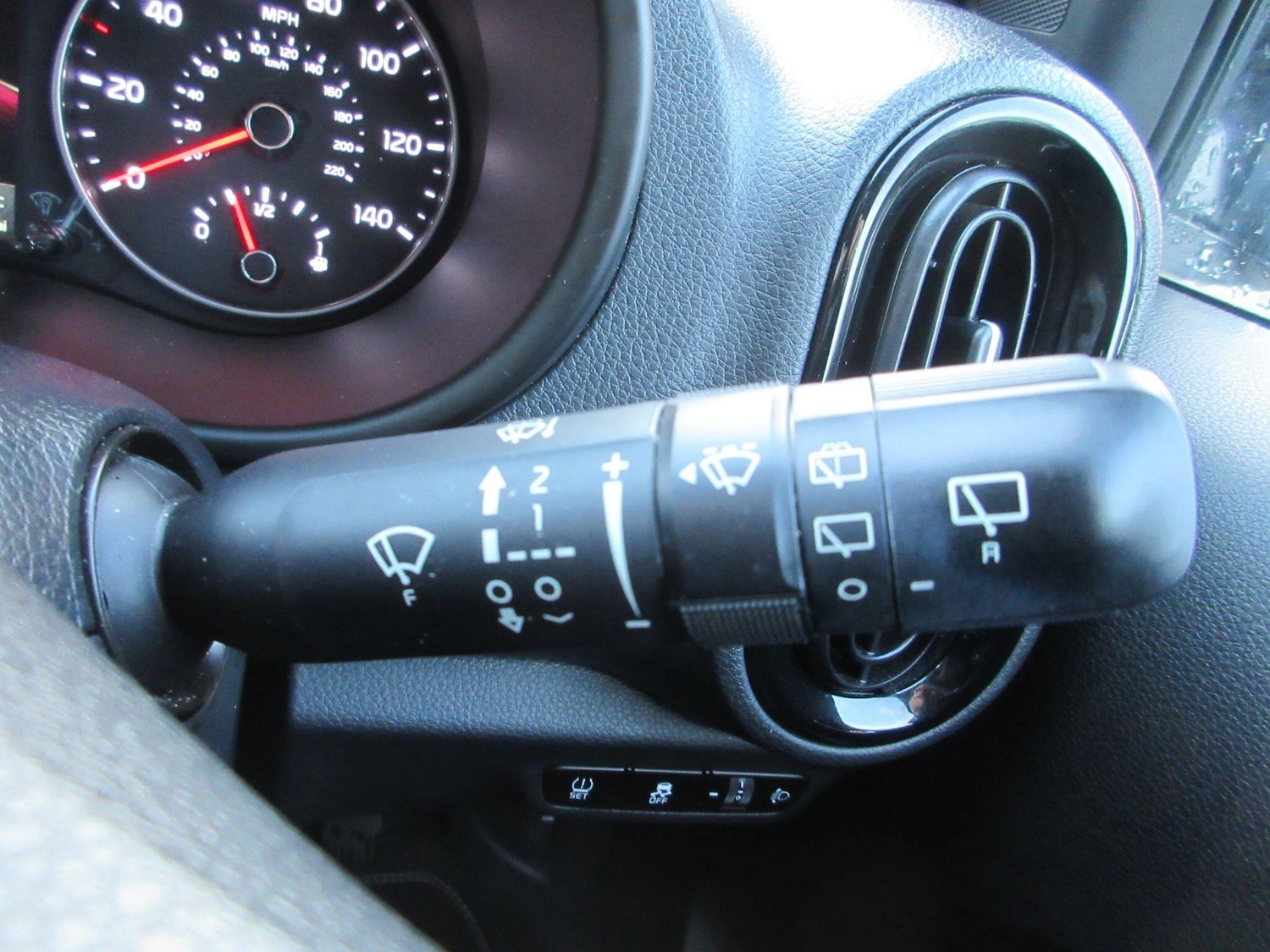 Used Kia Picanto 2023 for sale - 76898498: Photo 40