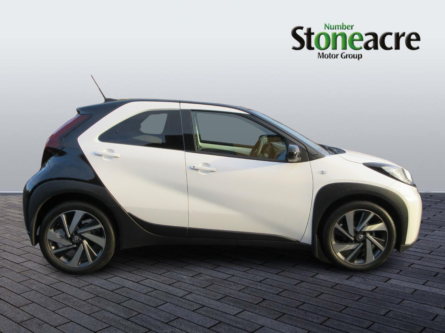 Used Toyota Aygo X 2024 for sale - 76898494: Photo 2