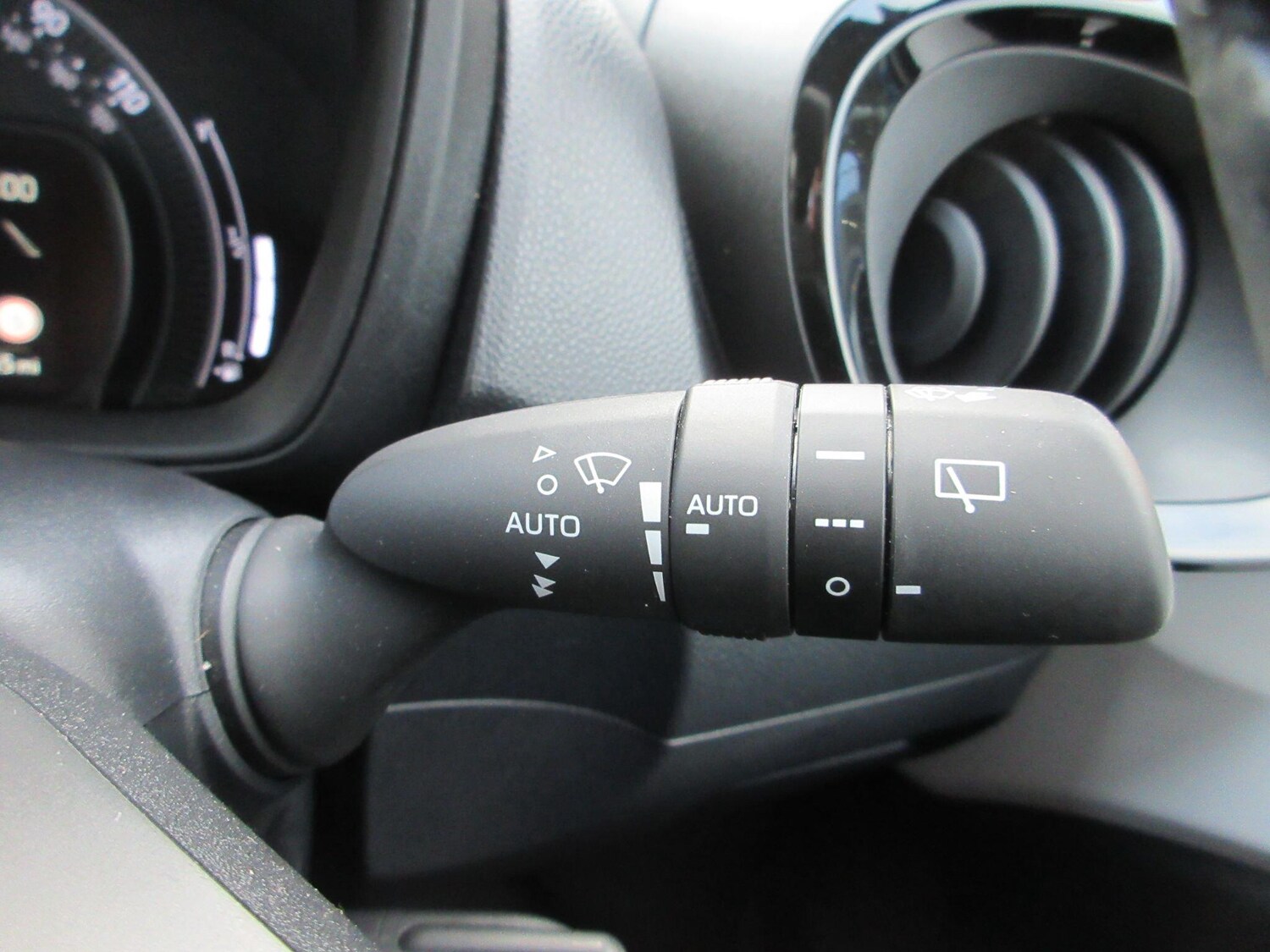 Used Toyota Aygo X 2024 for sale - 76898494: Photo 38