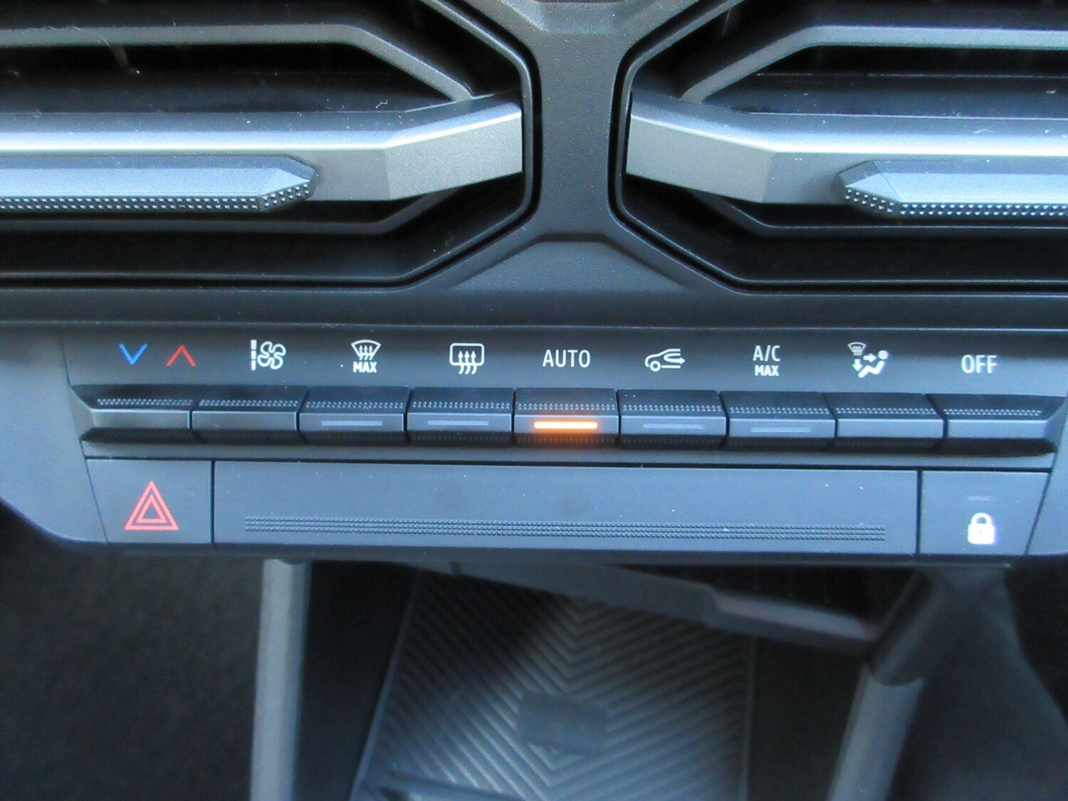 Used Dacia Duster 2025 for sale - 77710307: Photo 37