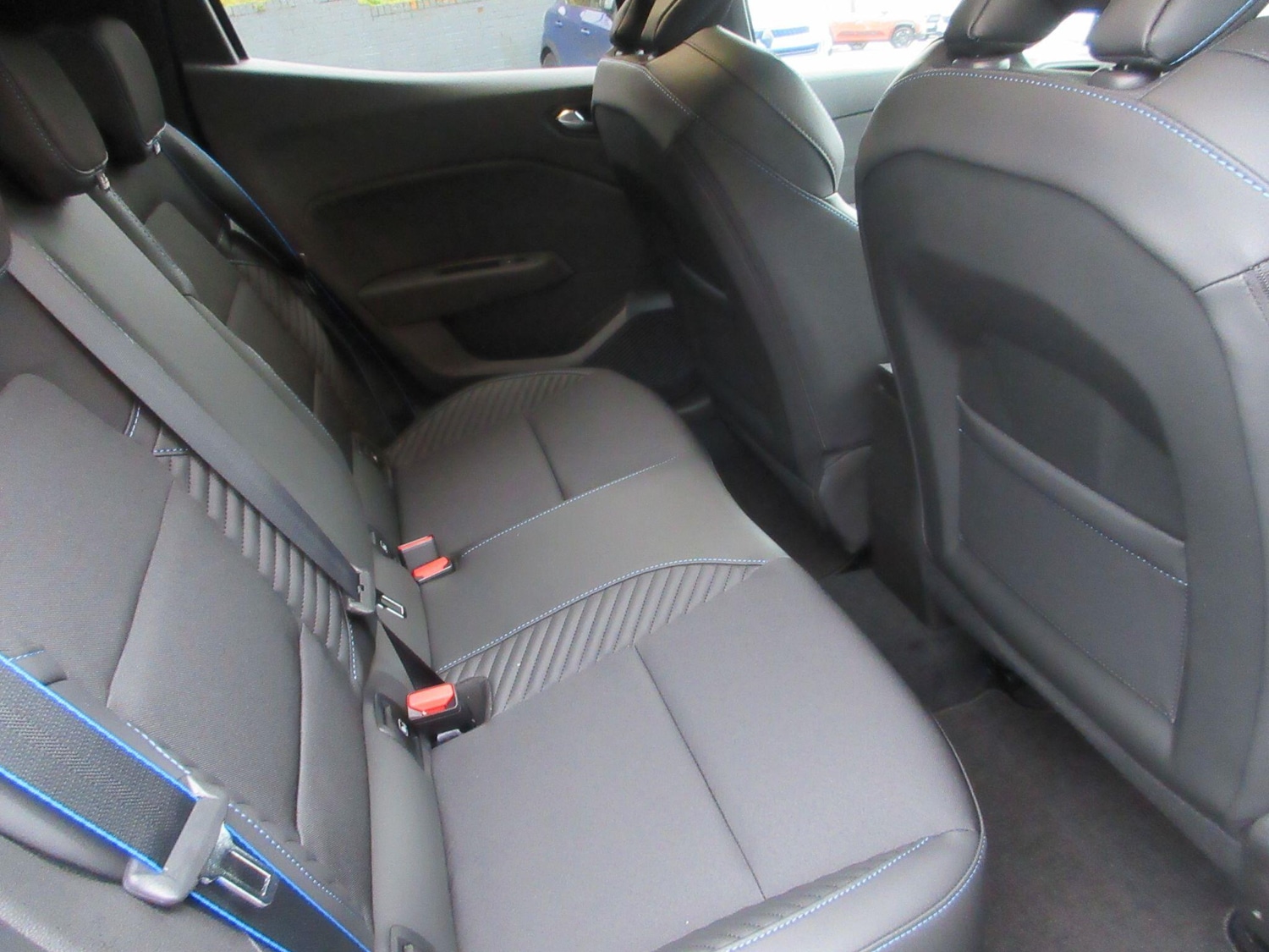 Used Renault Clio 2025 for sale - 76898338: Photo 16