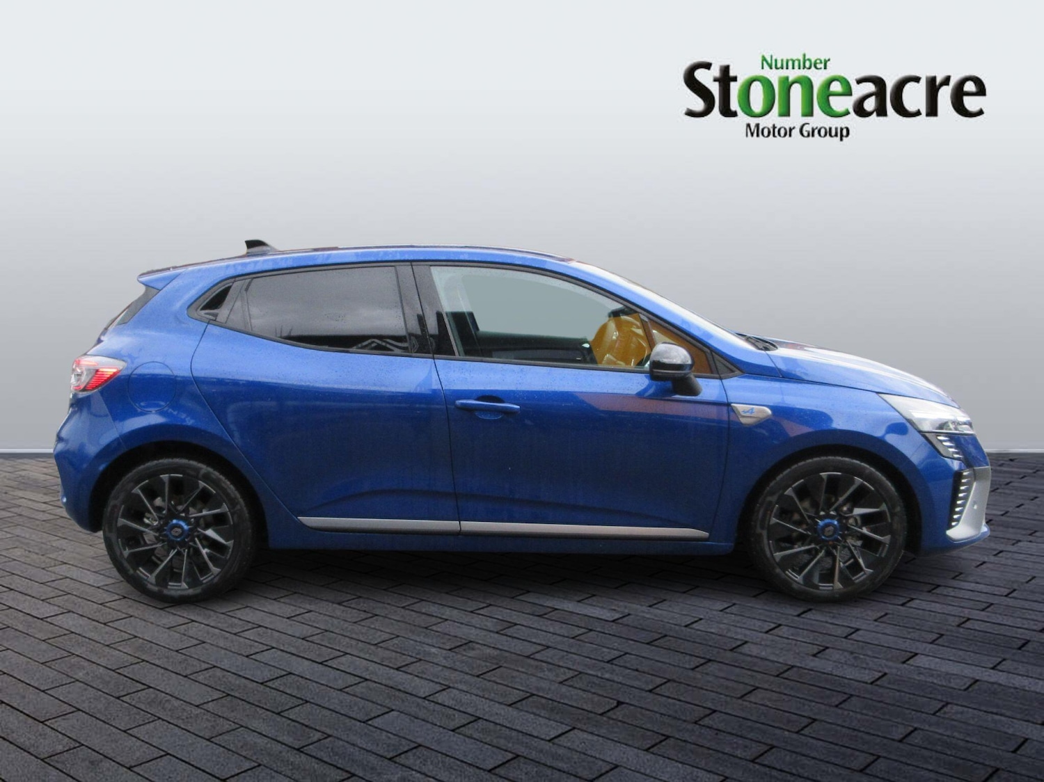 Used Renault Clio 2025 for sale - 76898338: Photo 2