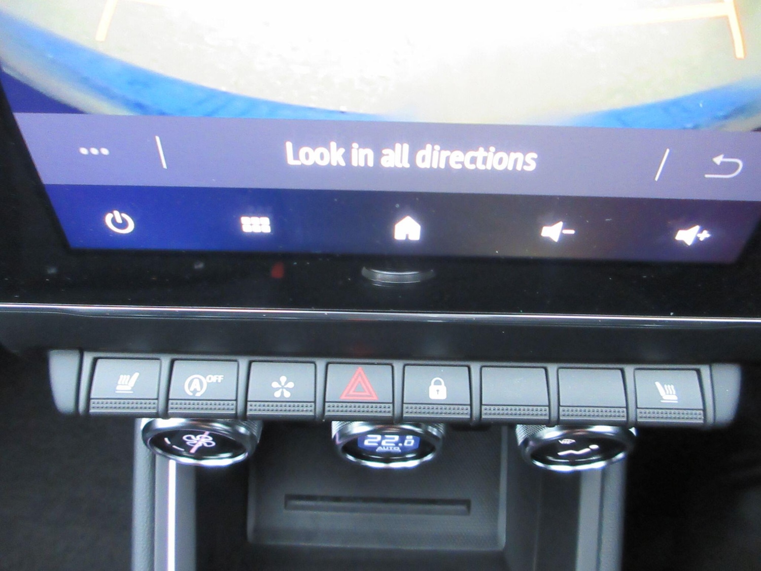 Used Renault Clio 2025 for sale - 76898338: Photo 36