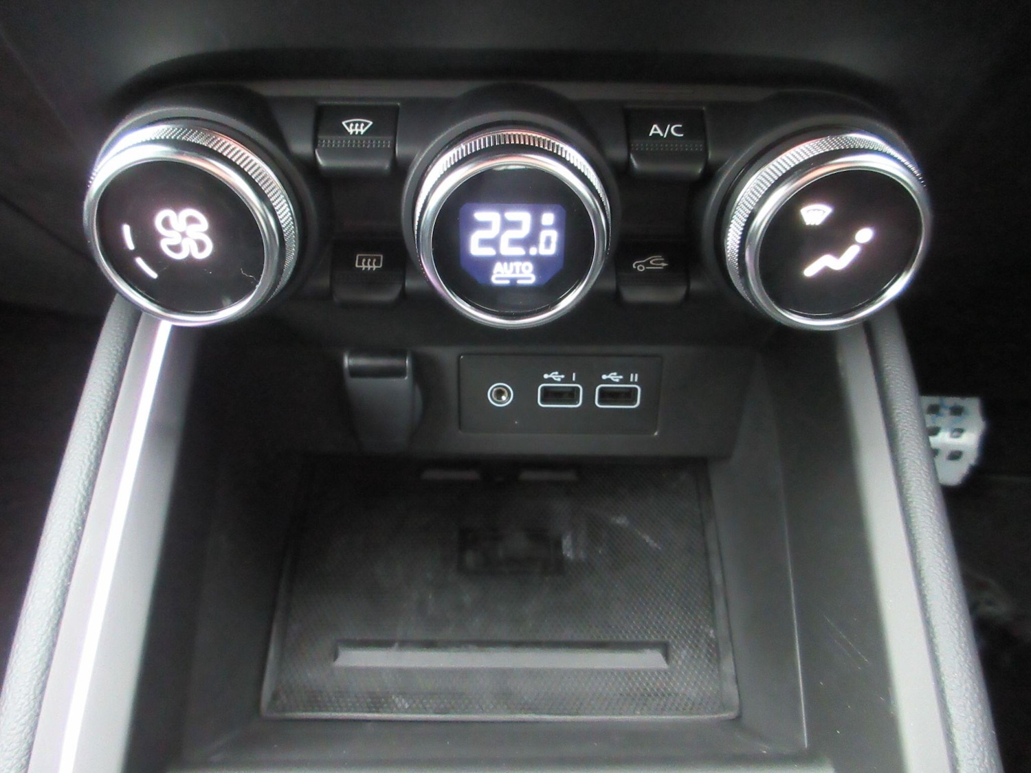 Used Renault Clio 2025 for sale - 76898338: Photo 37