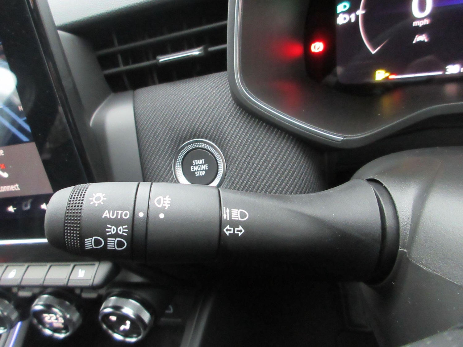 Used Renault Clio 2025 for sale - 76898338: Photo 44