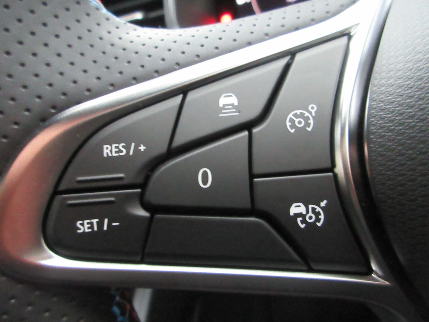 Used Renault Clio 2025 for sale - 76898338: Photo 45