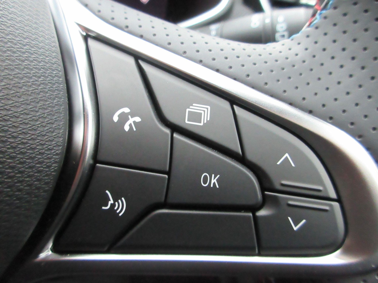 Used Renault Clio 2025 for sale - 76898338: Photo 47