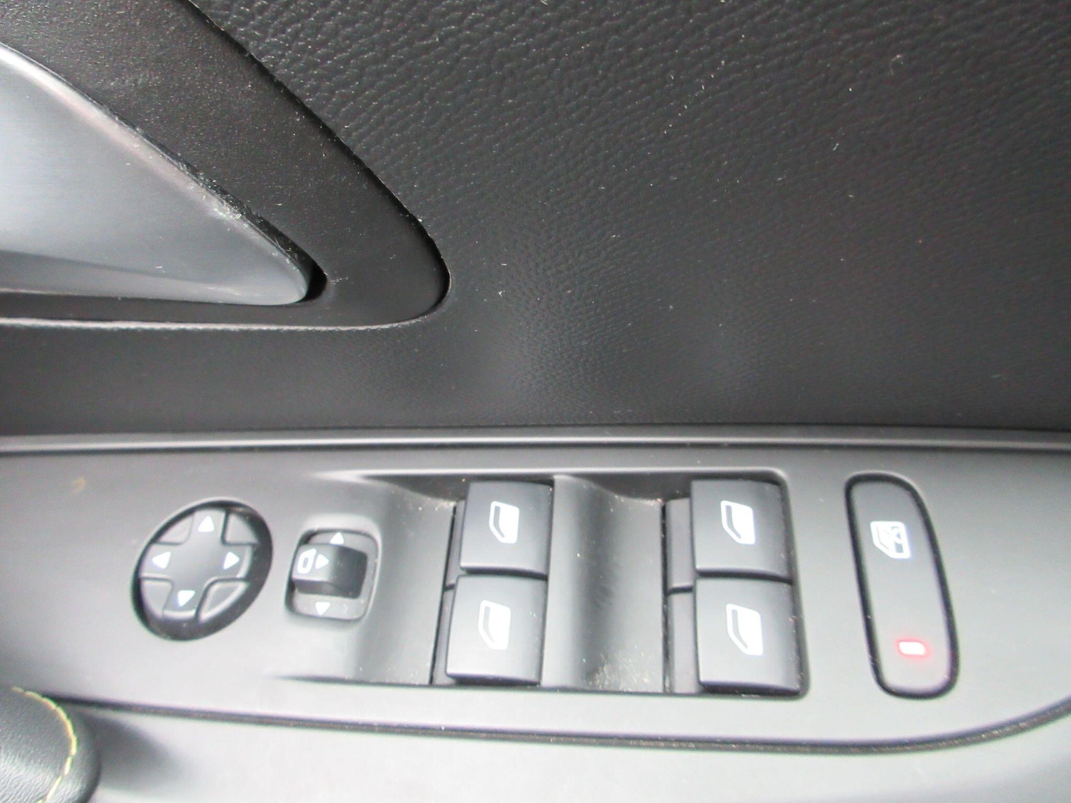 Used Peugeot 208 2021 for sale - 77439845: Photo 43