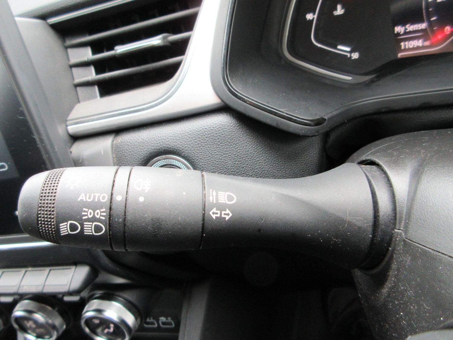 Used Renault Captur for sale - 77278685: Photo 37