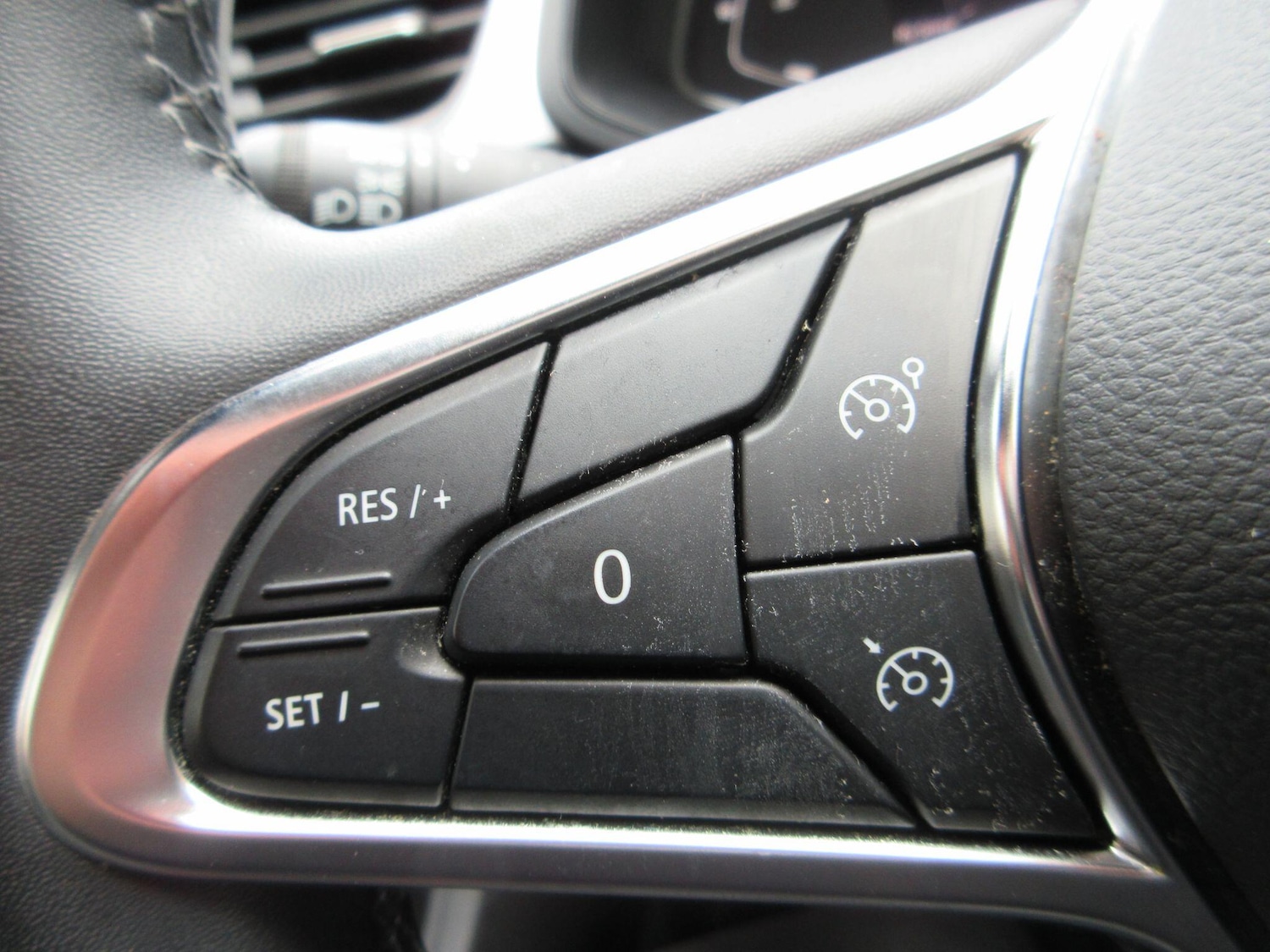 Used Renault Captur for sale - 77278685: Photo 38