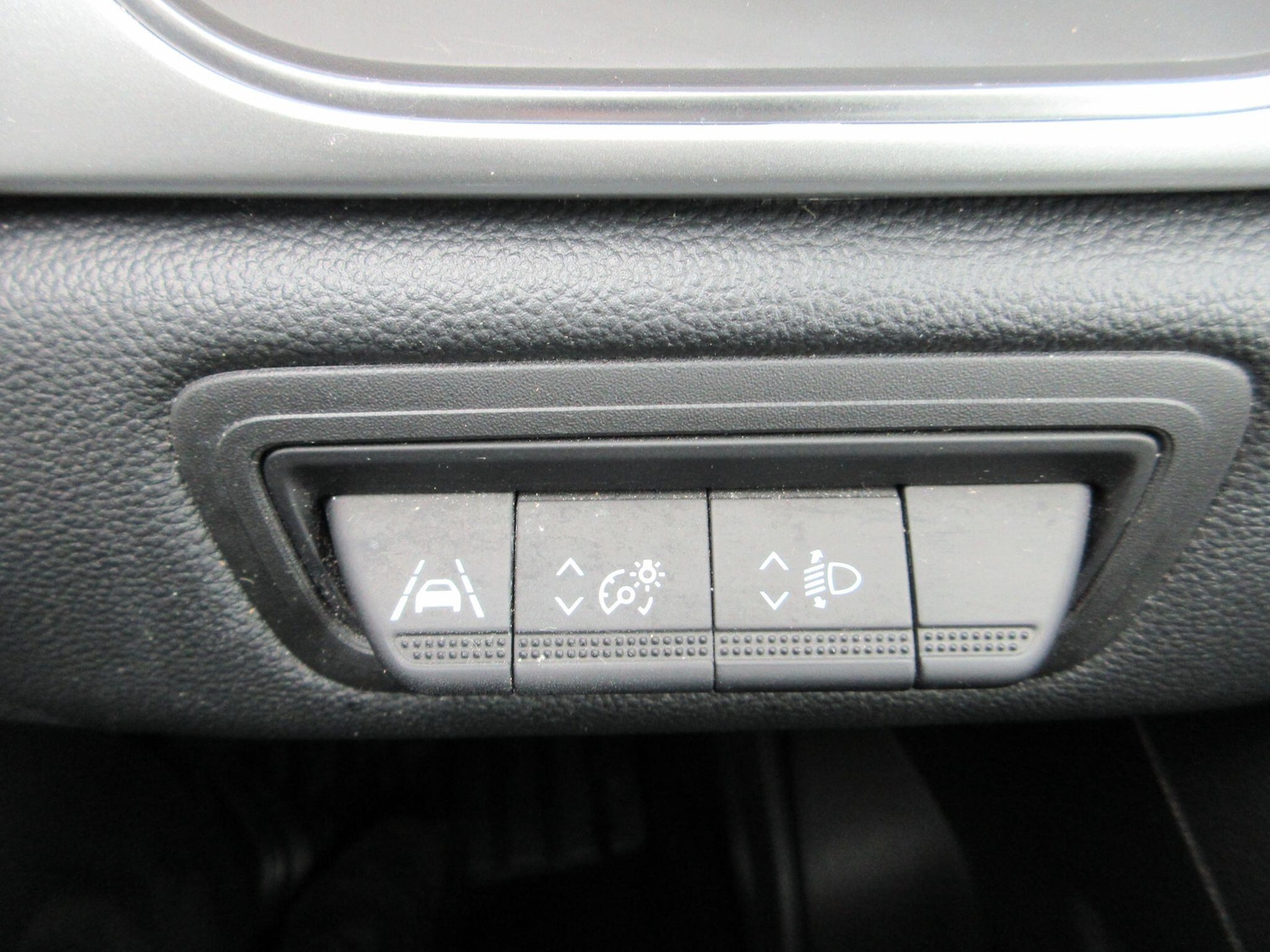 Used Renault Captur for sale - 77278685: Photo 41